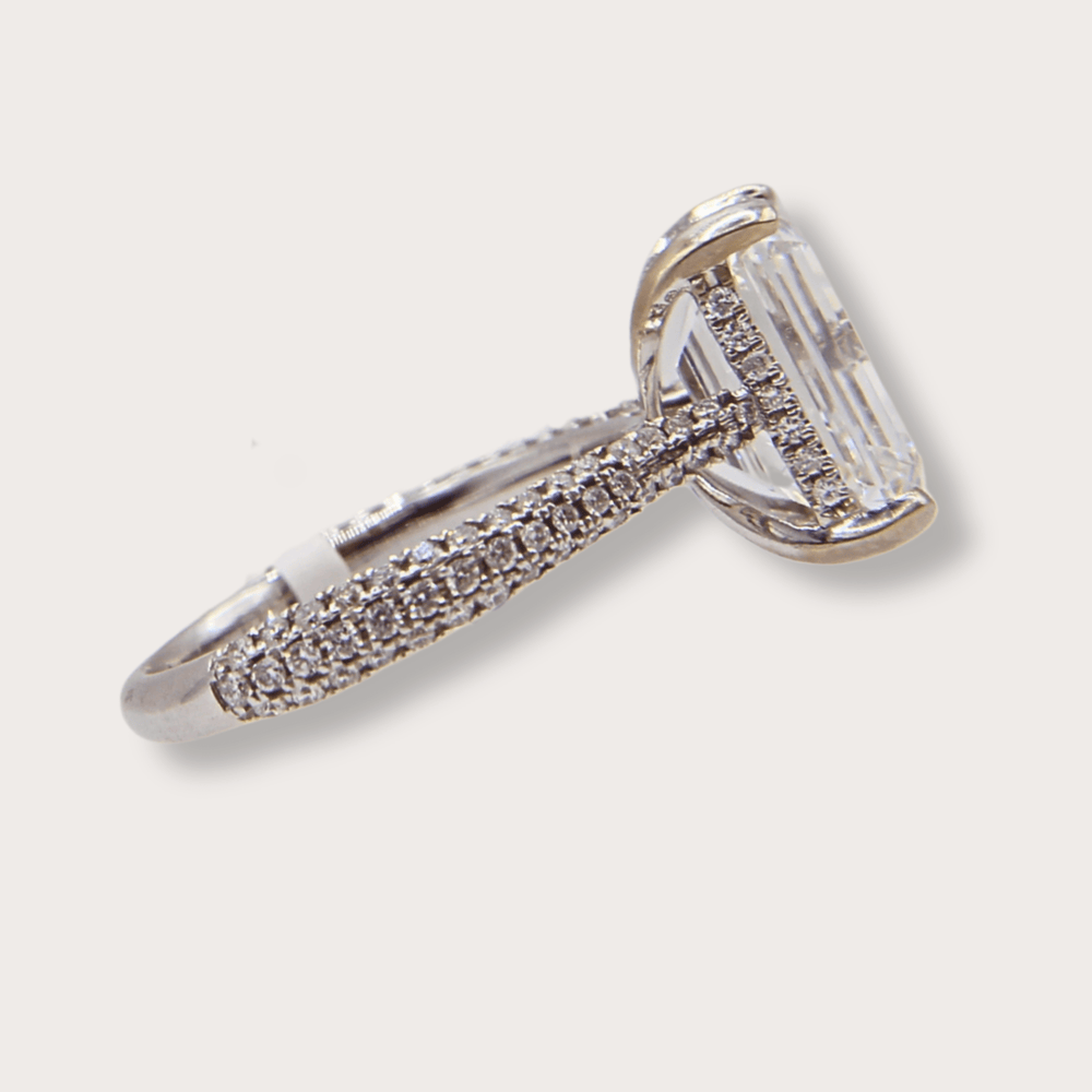 Anillo de diamante 4.51ct - LAURA CANTU JEWELRY
