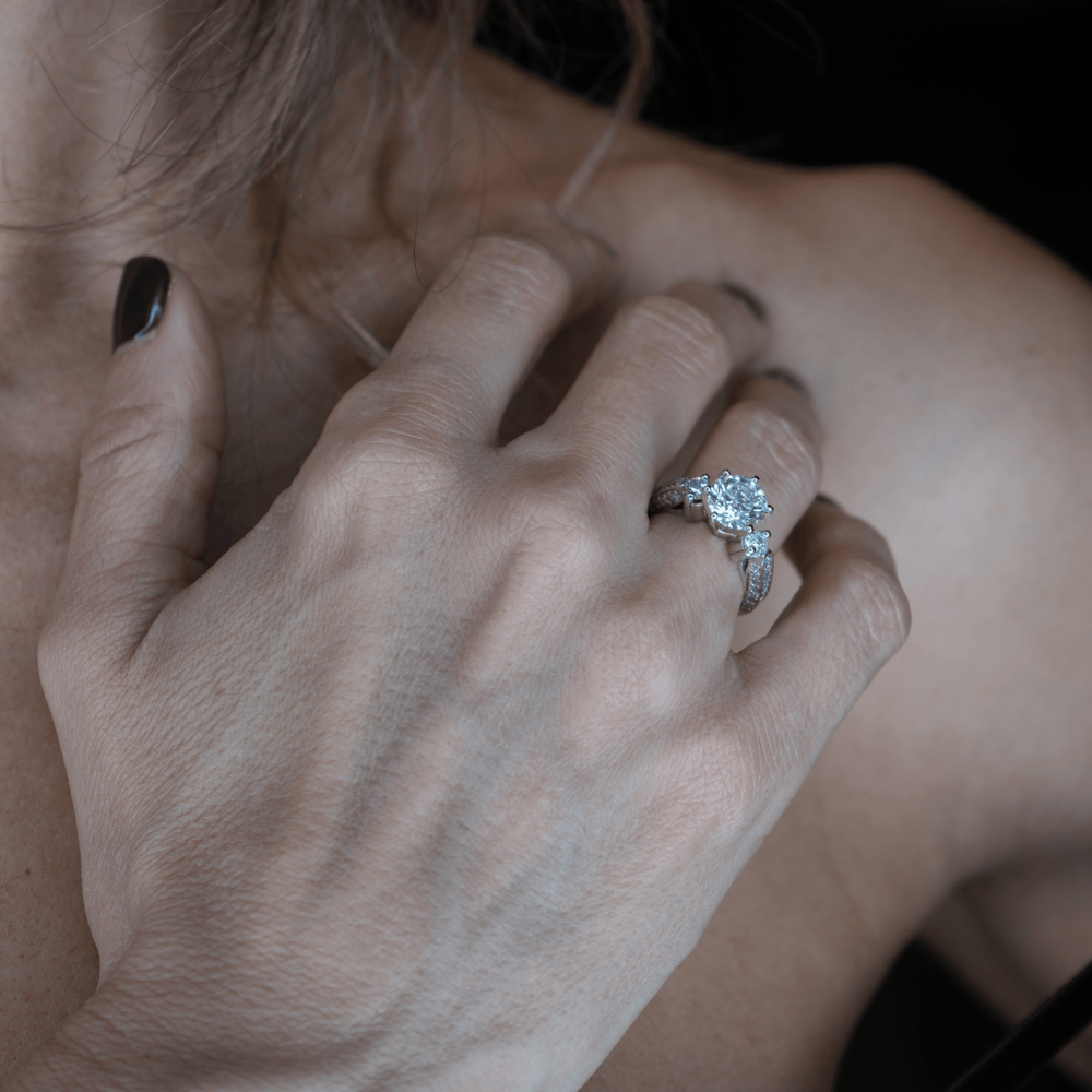 Anillo de Diamantes - LAURA CANTU JEWELRY