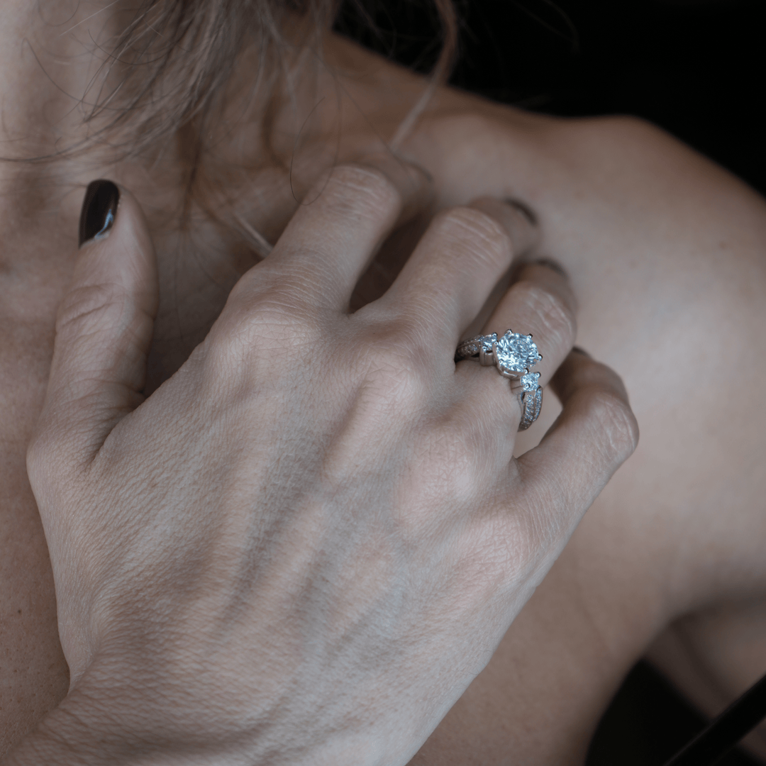 Anillo de Diamantes - LAURA CANTU JEWELRY