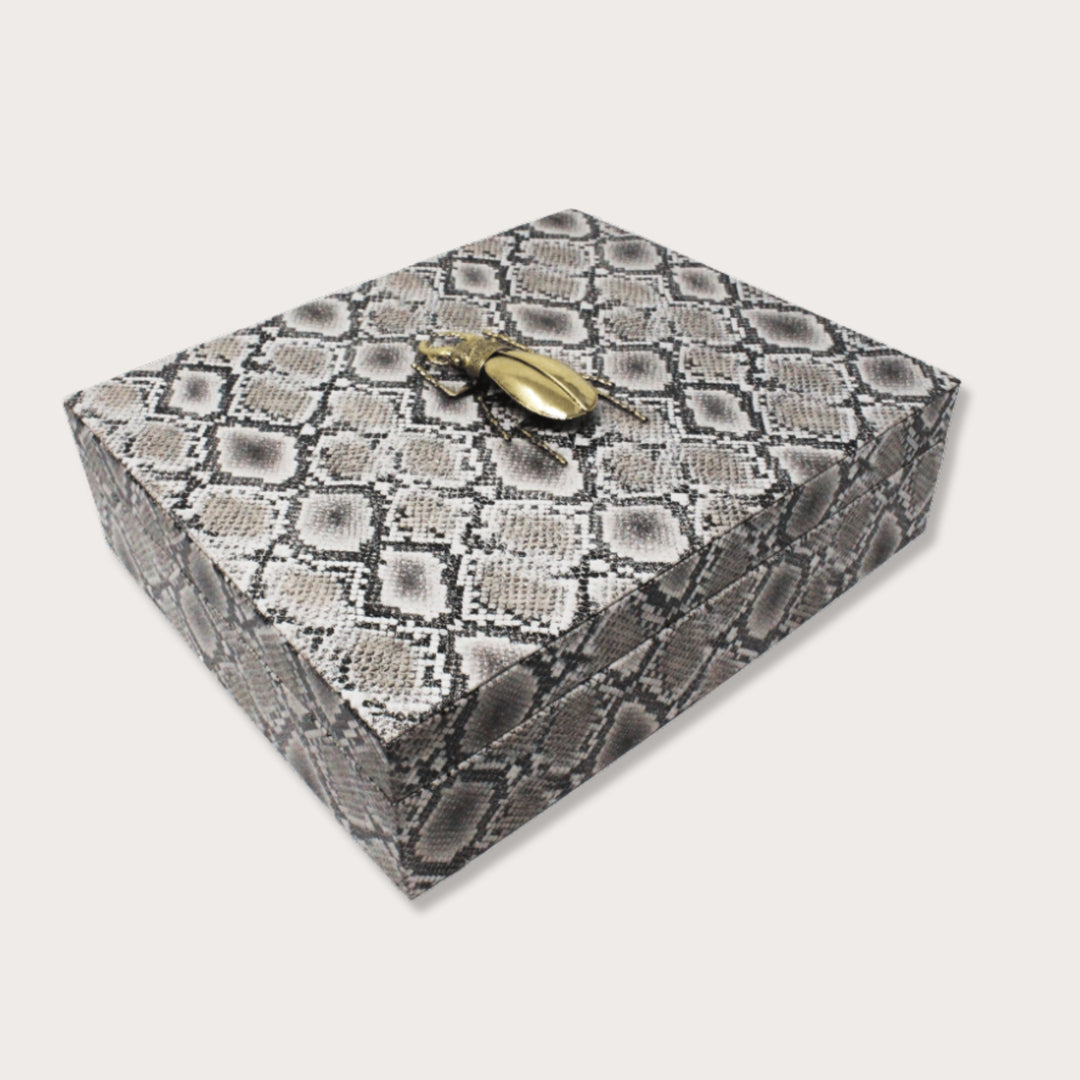 Beetle Embossed Big Box - LAURA CANTU JEWELRY