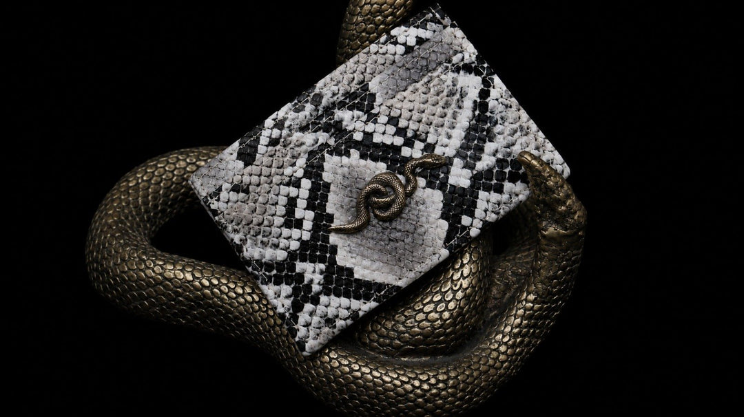 Card Holder Snake Natural - LAURA CANTU JEWELRY