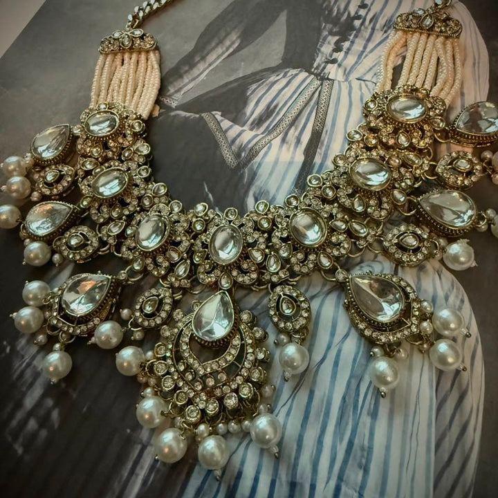 HUNT LXIII - LAURA CANTU JEWELRY