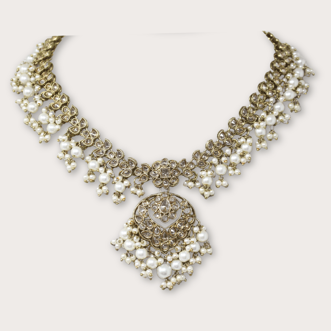 HUNT XVII - LAURA CANTU JEWELRY