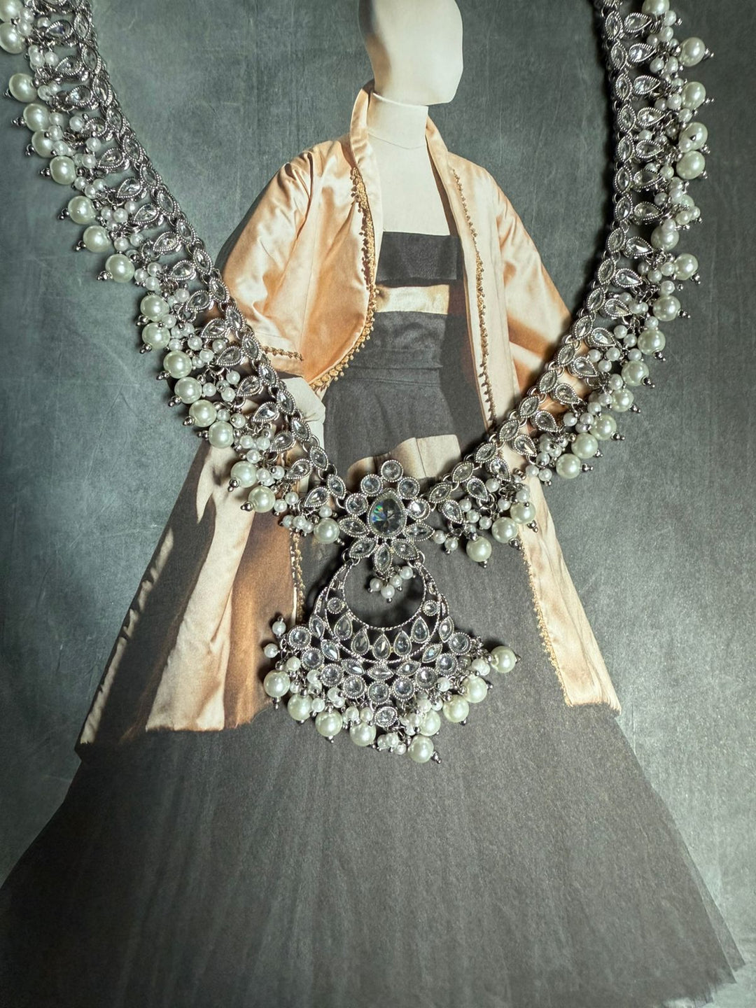 HUNT XXI - LAURA CANTU JEWELRY