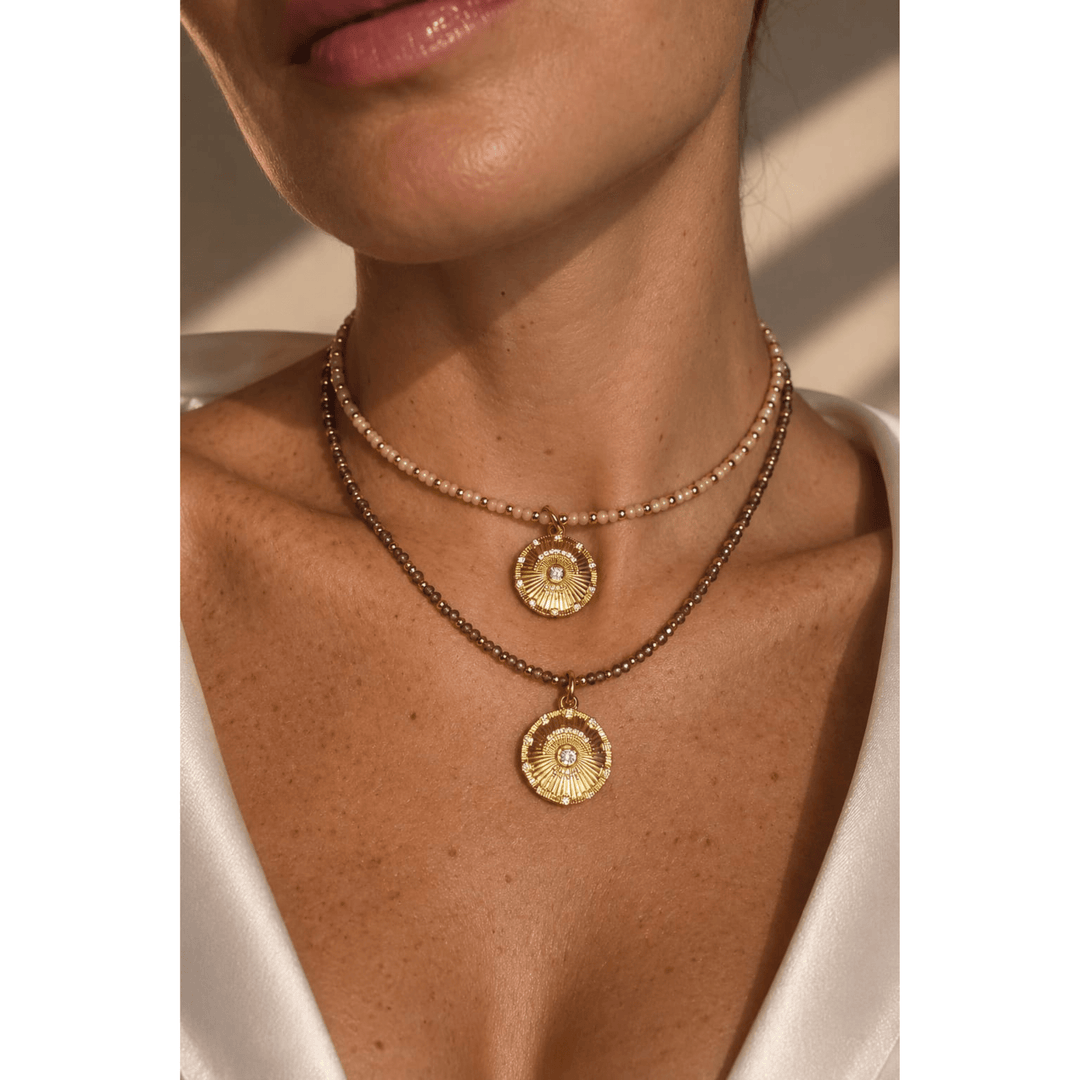 JNS Collar con Piedras y Dije Luna - LAURA CANTU JEWELRY