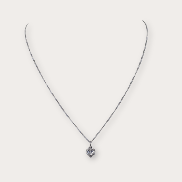 Pia Love Mini Heart Necklace - LAURA CANTU JEWELRY