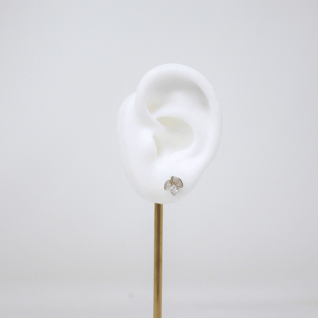 Piercing Crystal Leaf - LAURA CANTU JEWELRY